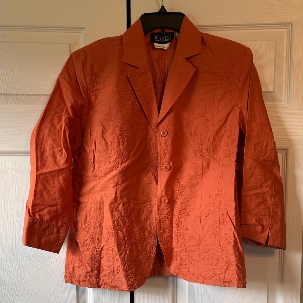 Gorgeous Embroidered Jacket Size 14